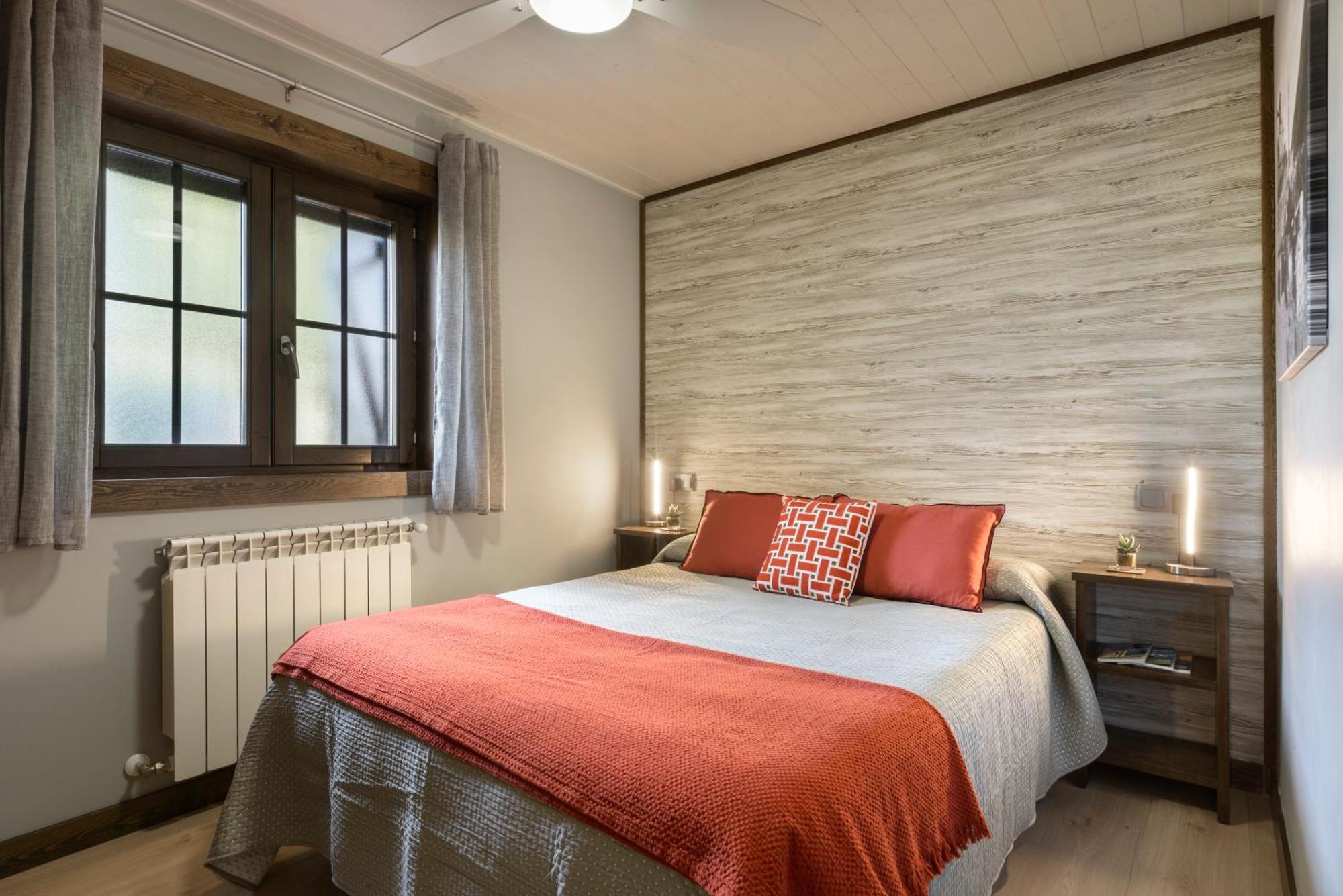 Casa Otal Lägenhet Jaca Exteriör bild