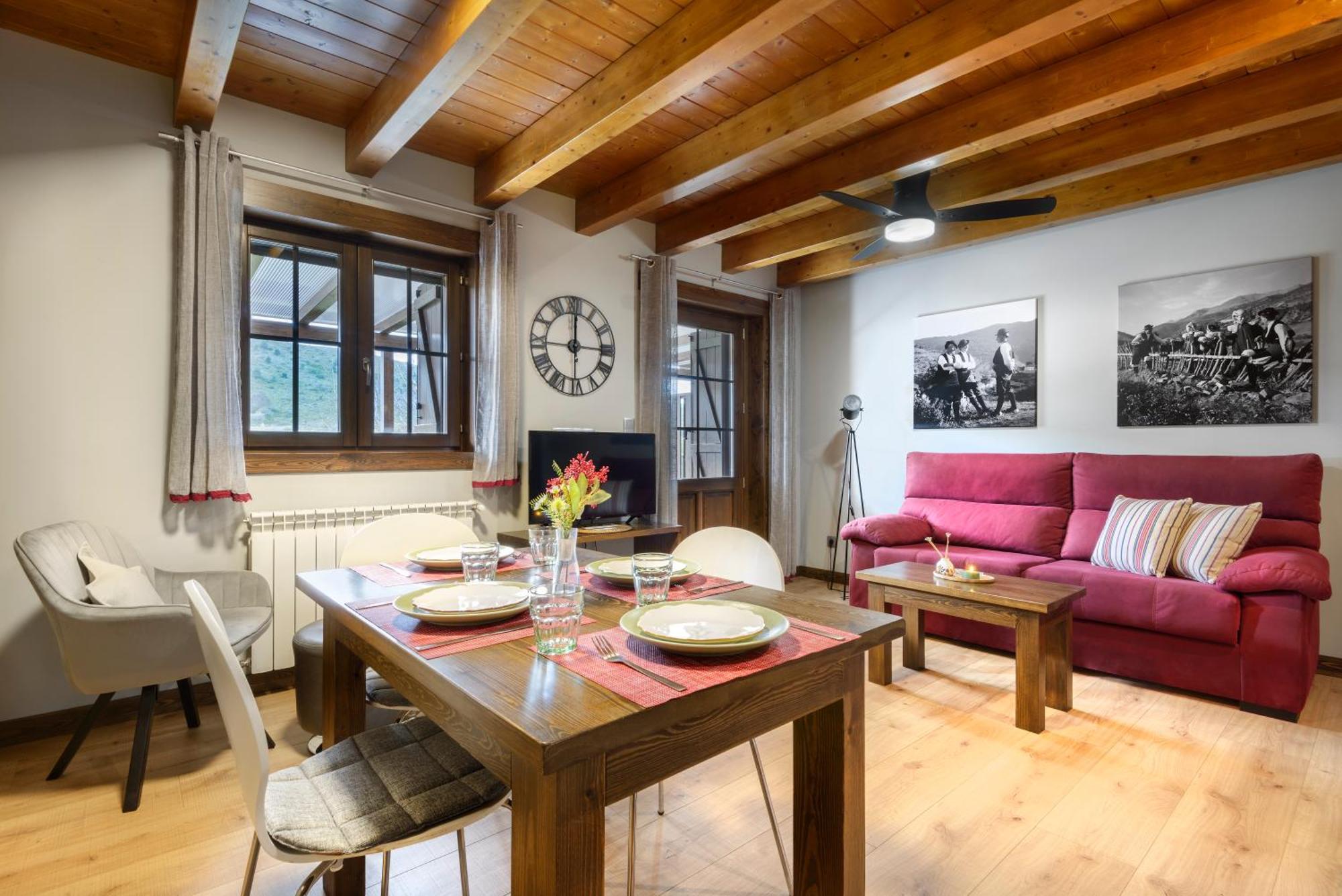 Casa Otal Lägenhet Jaca Exteriör bild