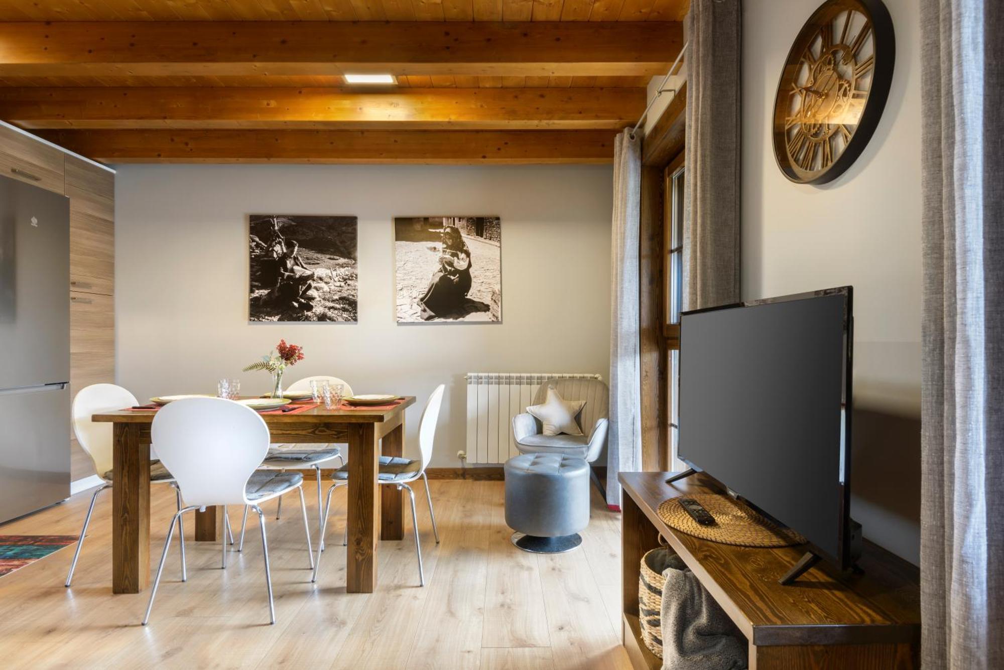 Casa Otal Lägenhet Jaca Exteriör bild