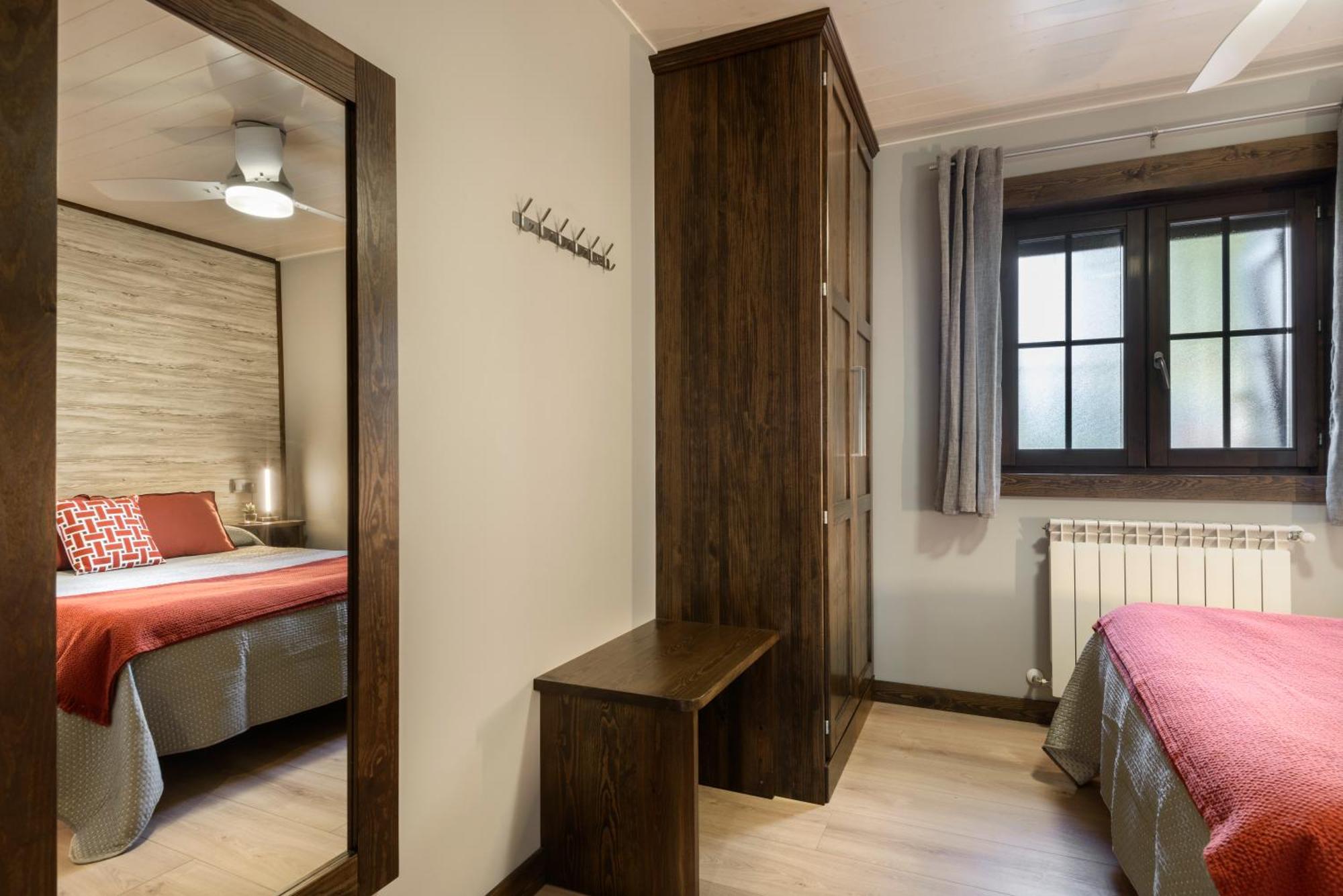 Casa Otal Lägenhet Jaca Exteriör bild